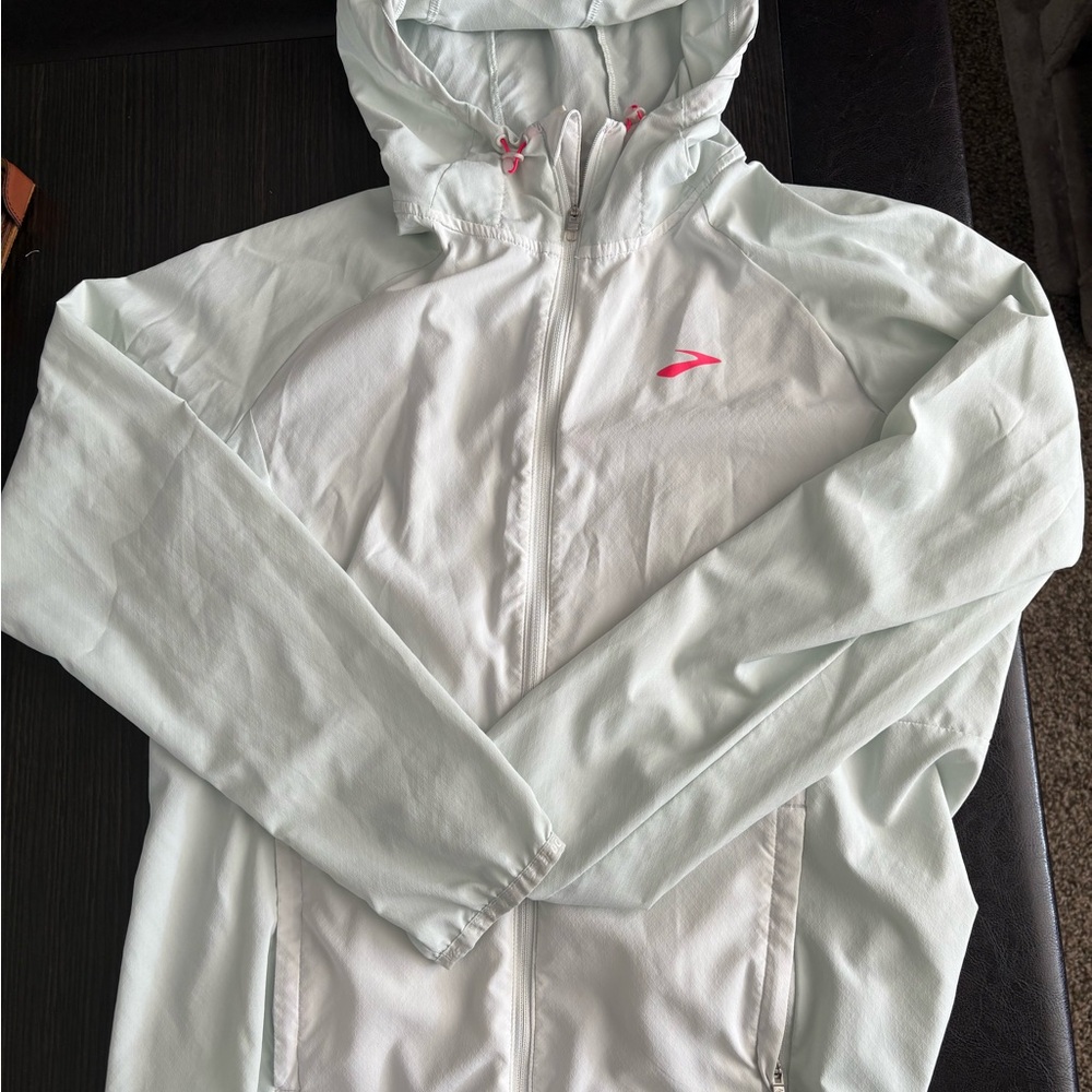 Brooks canopy jacket